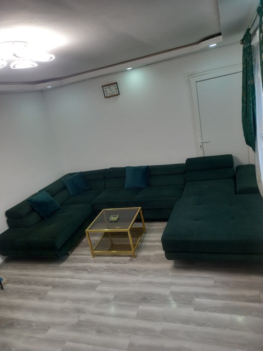 Vând canapea  in forma de U