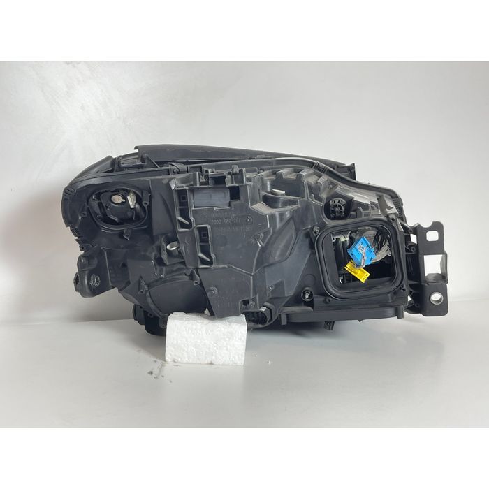 Ляв фар за mercedes gle w166 - a1668200759