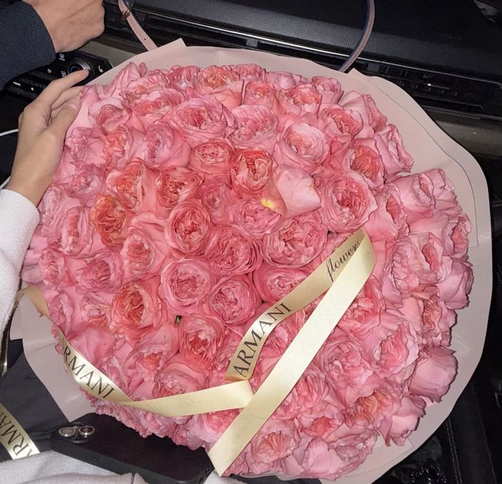 свежий букет из 101 роз