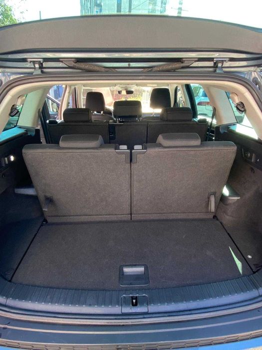 skoda kodiaq 7 locuri 4 x 4 2.0  TDI DSG 62000 km reali
