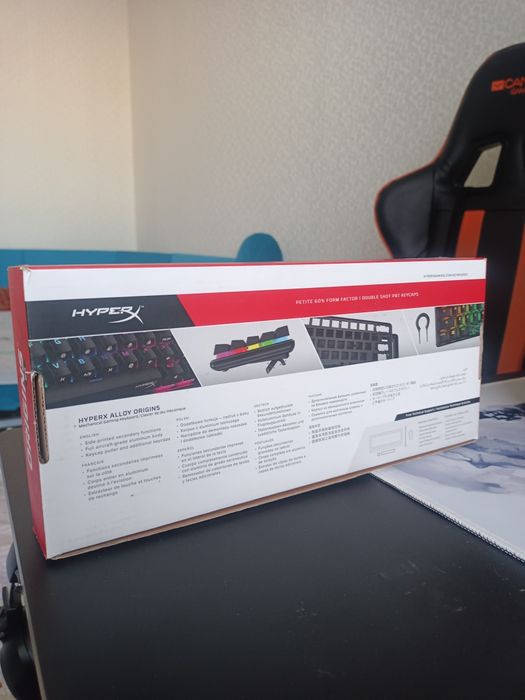 HyperX Alloy origins 60 + Коврик