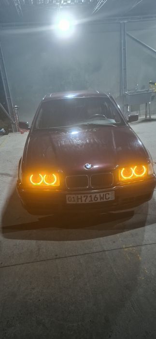 Продам машину BMW