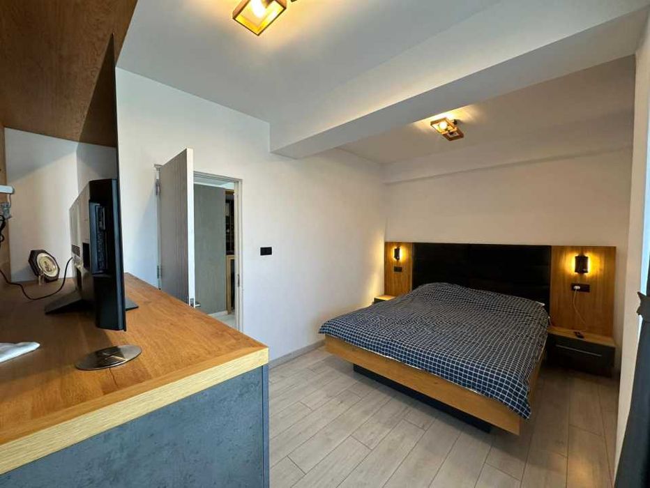 PENTHOUSE 3 camere - Jacuzii, 2 locuri de parcare, mobilat si utilat - 165 mp