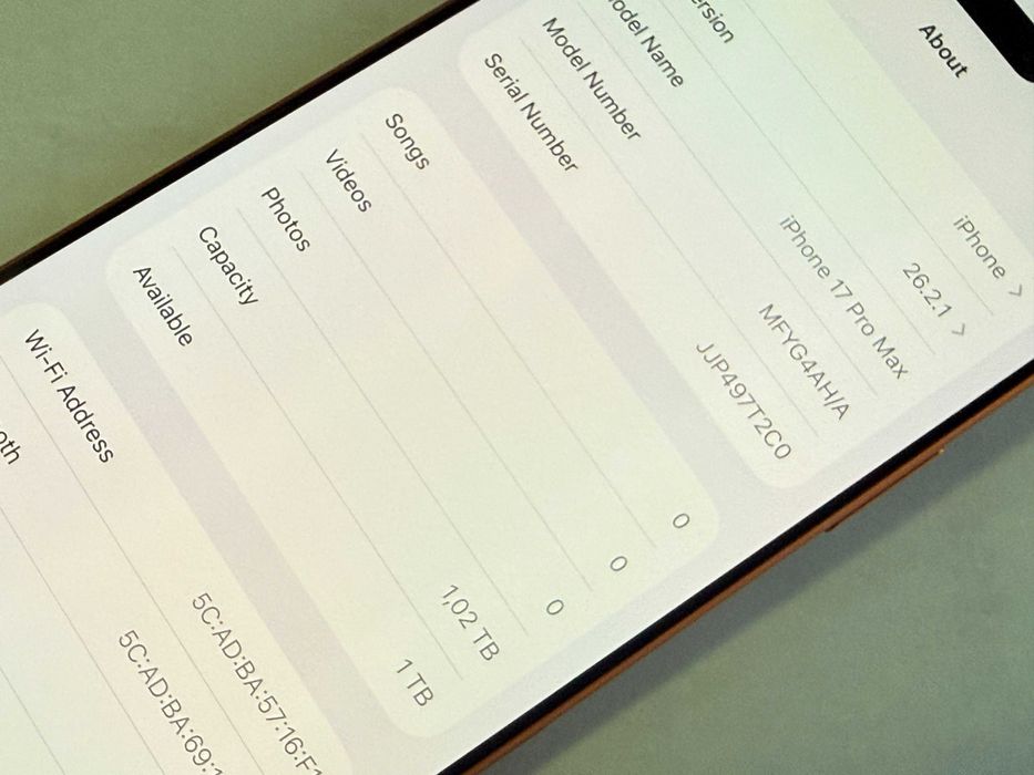 iPhone 17 Pro Max 1Tb Esim.Гаранция