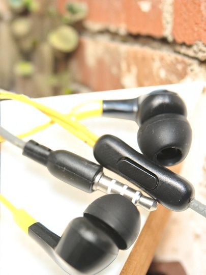 Проводные наушники