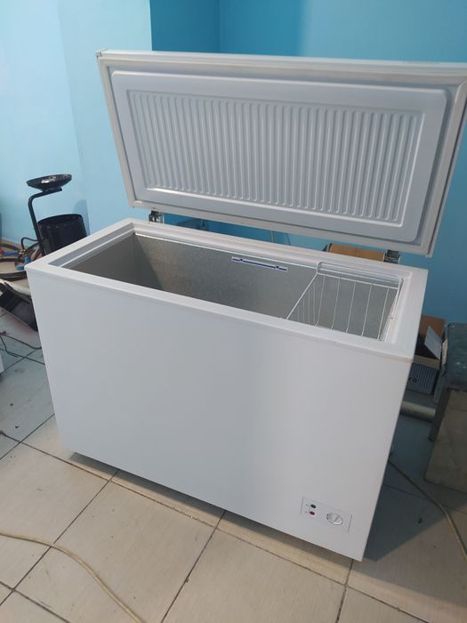 Продам морозильник