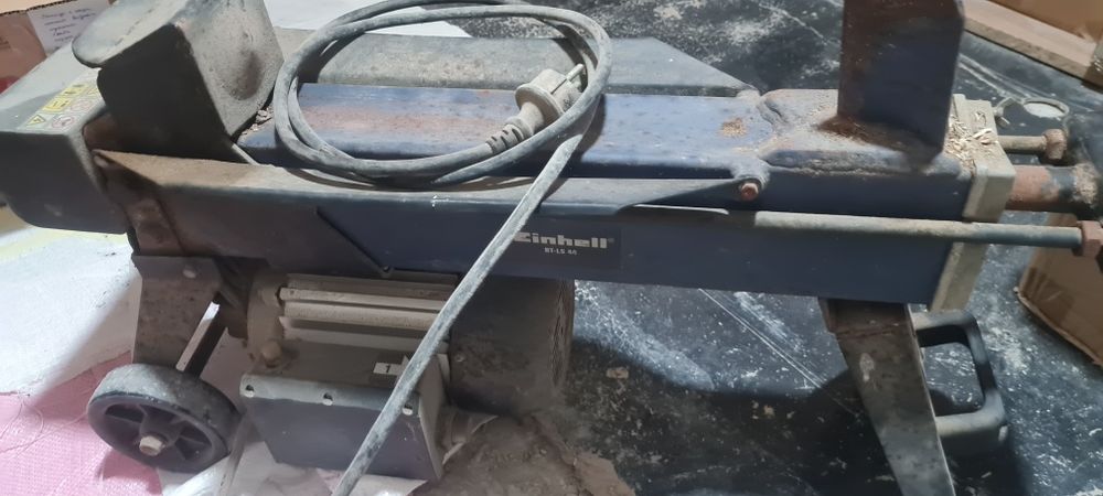 Машина за  цепене на дърва Einhhell  BTW Ls 44