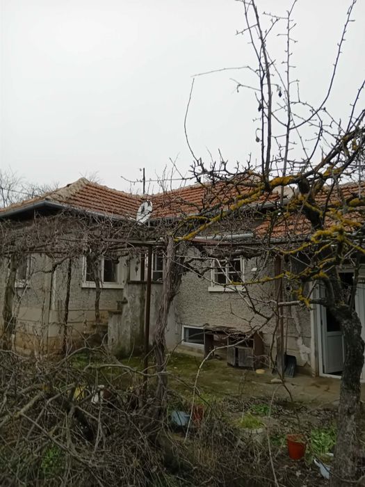 Къща в село Джулюница