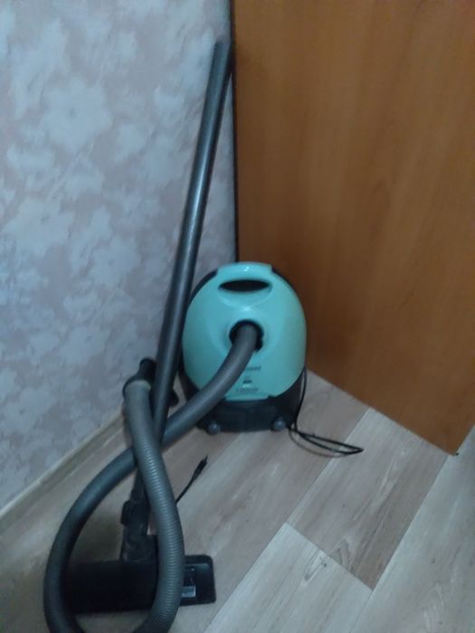 Пылисос продам срочно