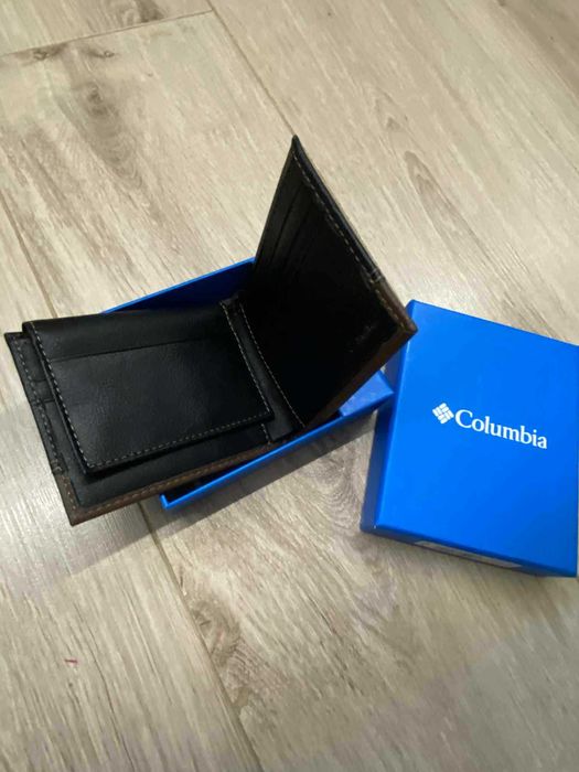 Мъжки кожен портфейл Columbia