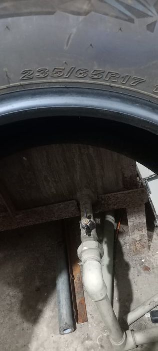 Продам Шины зимние