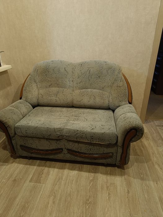 Продам небольшой диван