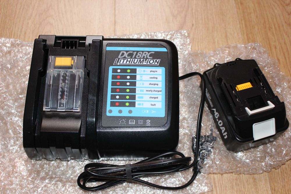 Incarcator rapid,2 acumulatori compatibil makita