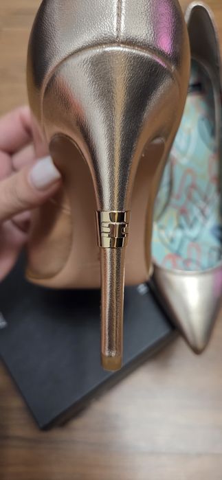 Pantofi Elisabetta Franchi