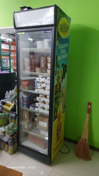 Холодильник 60×60×200