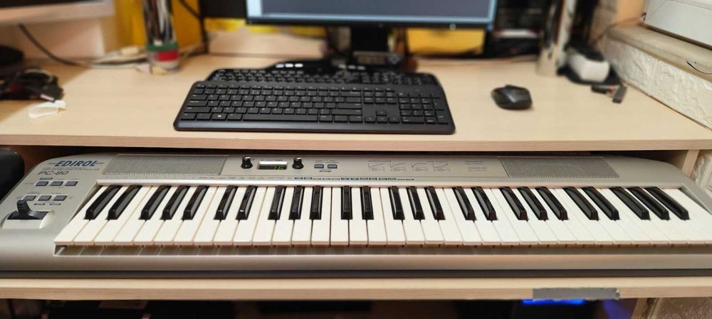 midi keyboard Edirol Pc 80 - 61 клавиша