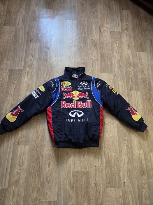 Куртка Red Bull)