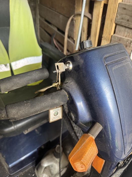 Carucior seniori sau pentru persoane cu probleme locomotorii