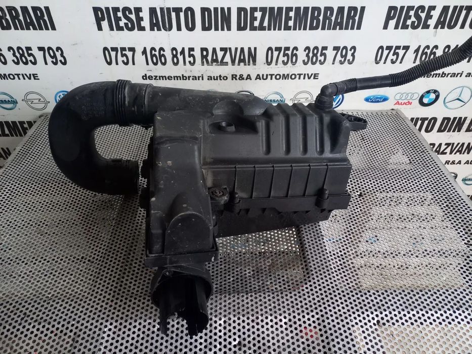 Carcasa Filtru Aer Vw Passat B7 1.6 Tdi An 2011-2012-2013-2014-2015 Motor 1.6 Tdi CAY - Dezmembrari