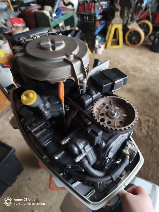 Barca Ventus 320+motor Honda 10cp 4t+ sonar