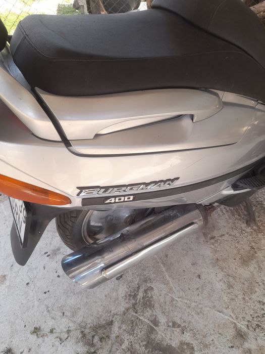 Se vinde maxiscuter Suzuki..