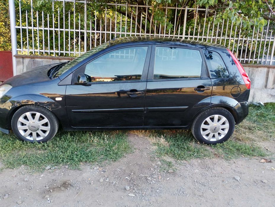 Ford Fiesta 1.6 Бензин