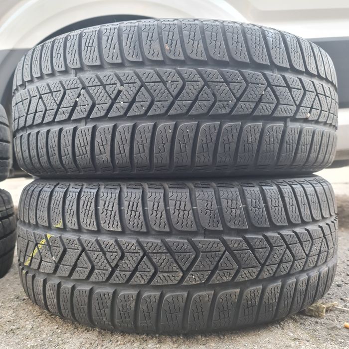 2x 215/55/17 M+S PIRELLI 6MM Stare impecabila