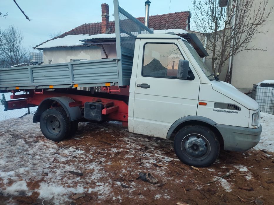 Camioneta. Mă vinde