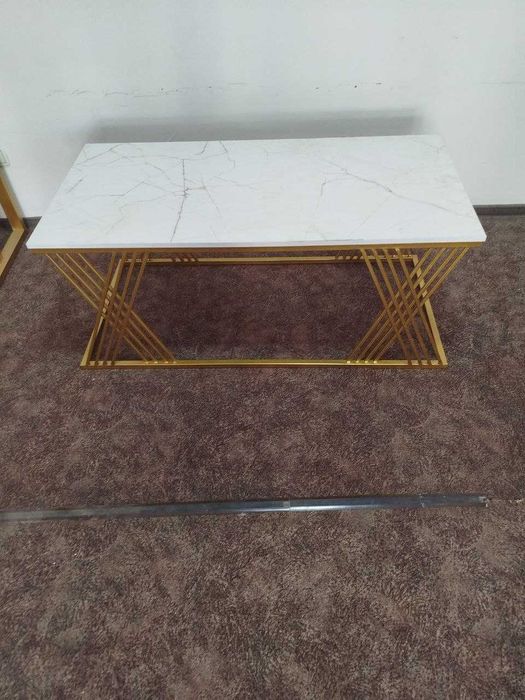 Журнальный стол 120x60x50 с MDF столешницей и золотым каркасом