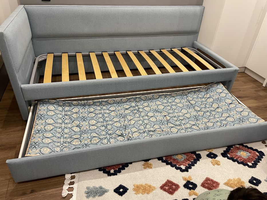 Продам односпальную кровать для ребенка  или подростка