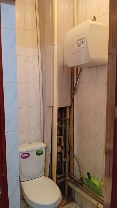 Продаётся 2х ком. кв. в 11мкр дом 12