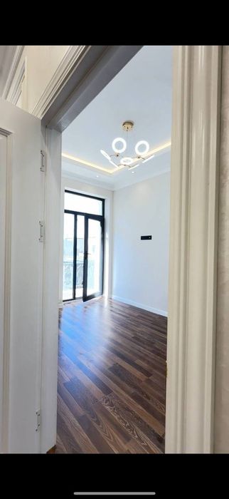 Uy yahshi lokatsiyada