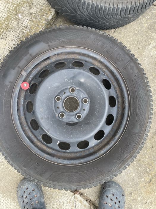 Jante tabla R16 + anvelope iarna Kleber Oradea • OLX.ro