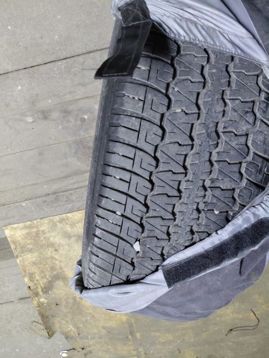 Продам всесезонную резину
