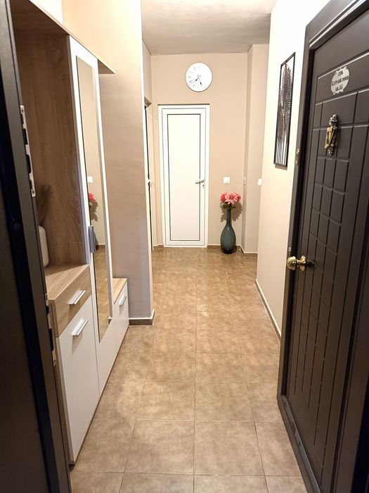 Тристаен апартамент -Под наем