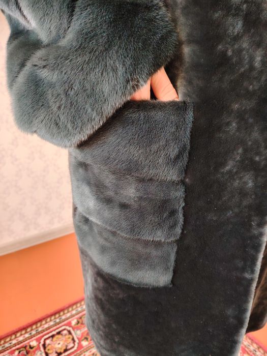 Шуба мутоновая продам