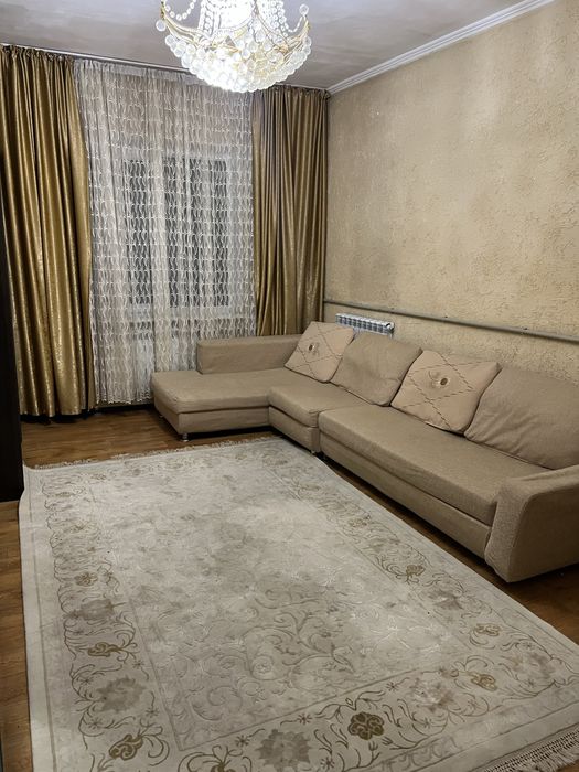 Сдам 2х ком квартиру в центре