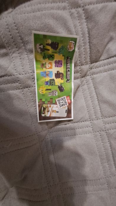 Продам фигурку kinder joy Minecraft