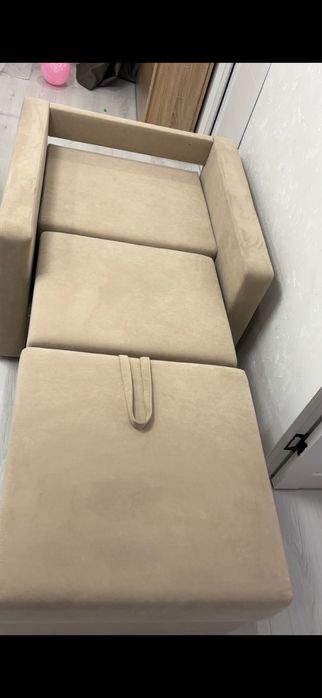 Продам срочно кресло новое