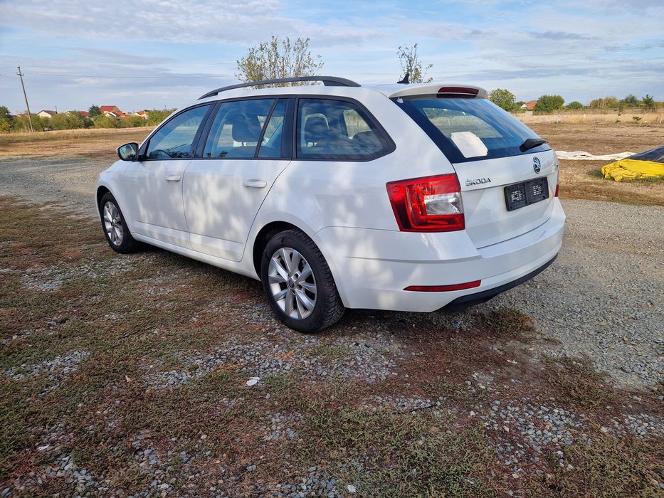 SKODA Octavia 2018 — imagine 4
