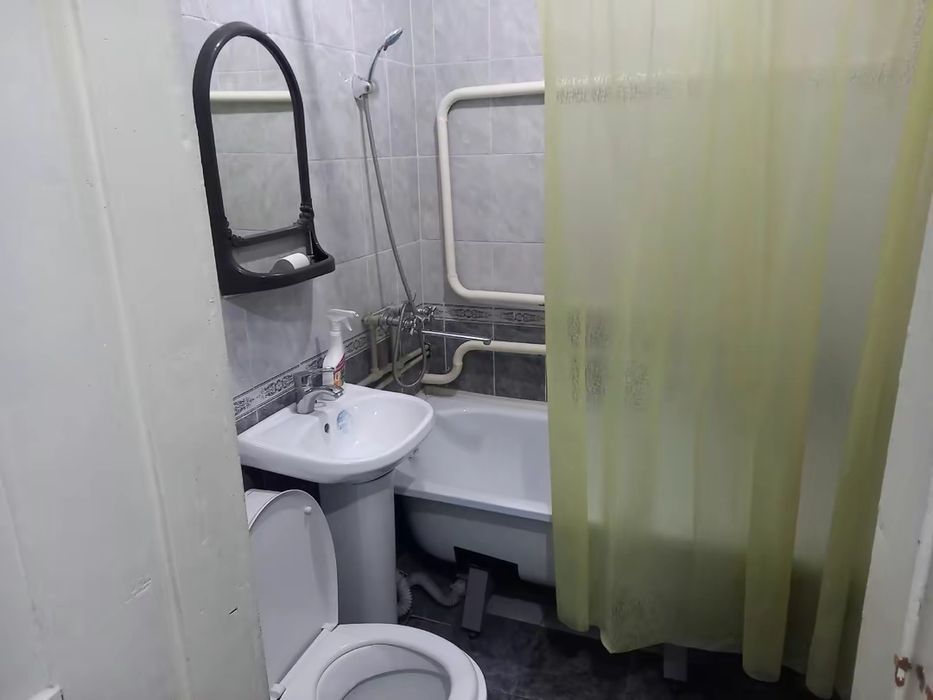 2 ком квартира в центре каспий ред