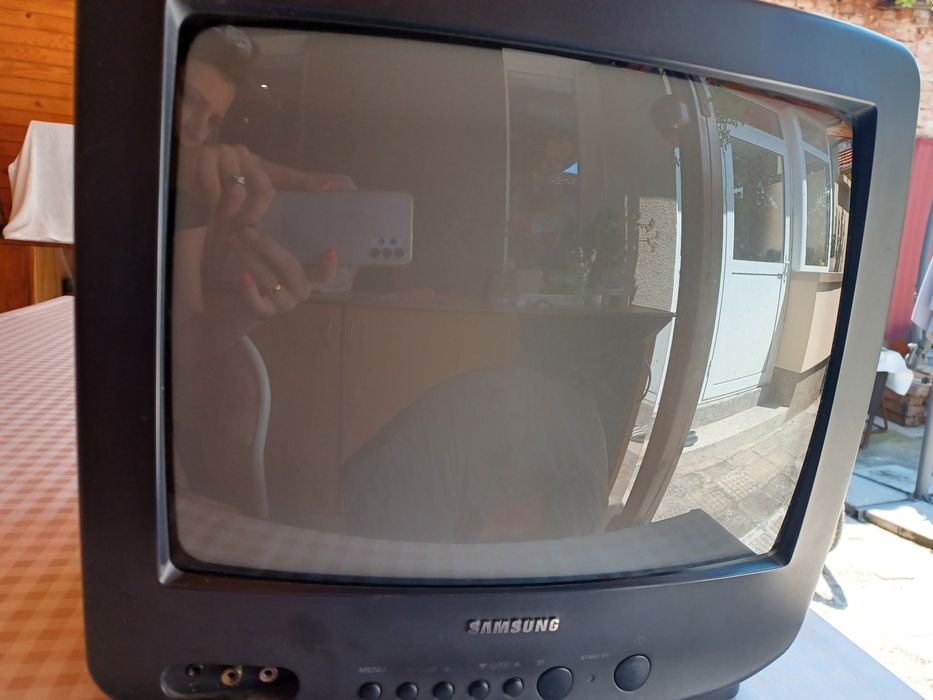 Малък телевизор samsung