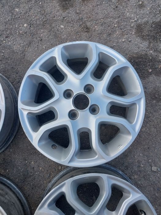 4 диска R15 оригинал. На многие авто.