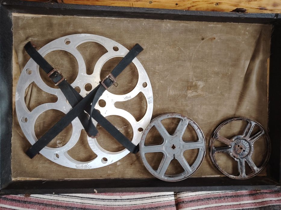 Proiector film Bell & Howell Anii 40