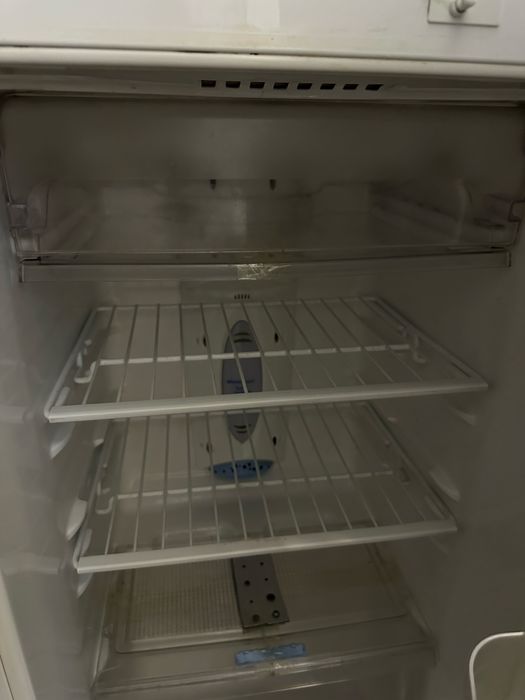 Продам холодильник LG