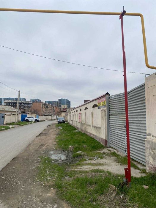 Янги хаёт туманида 8.3 сотих ер майдони срочно сотилади.