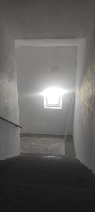 Продается 1-комнатная квартира в центре Гулистана — 43 м², 4 этаж