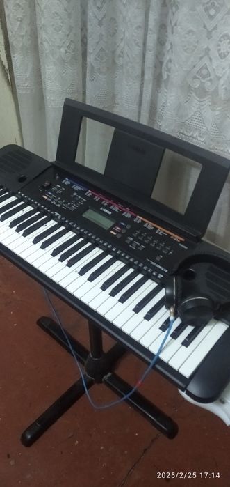YAMAHA .PSR -263 цифровой