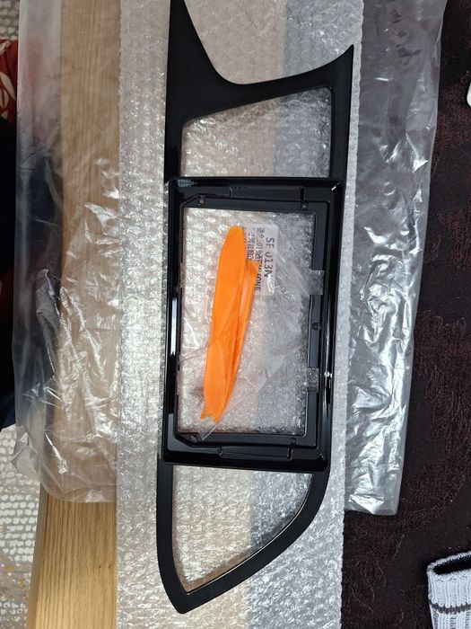 Ramă adaptoare 9 inch și cablaj alimentare,dedicate Seat Leon 3