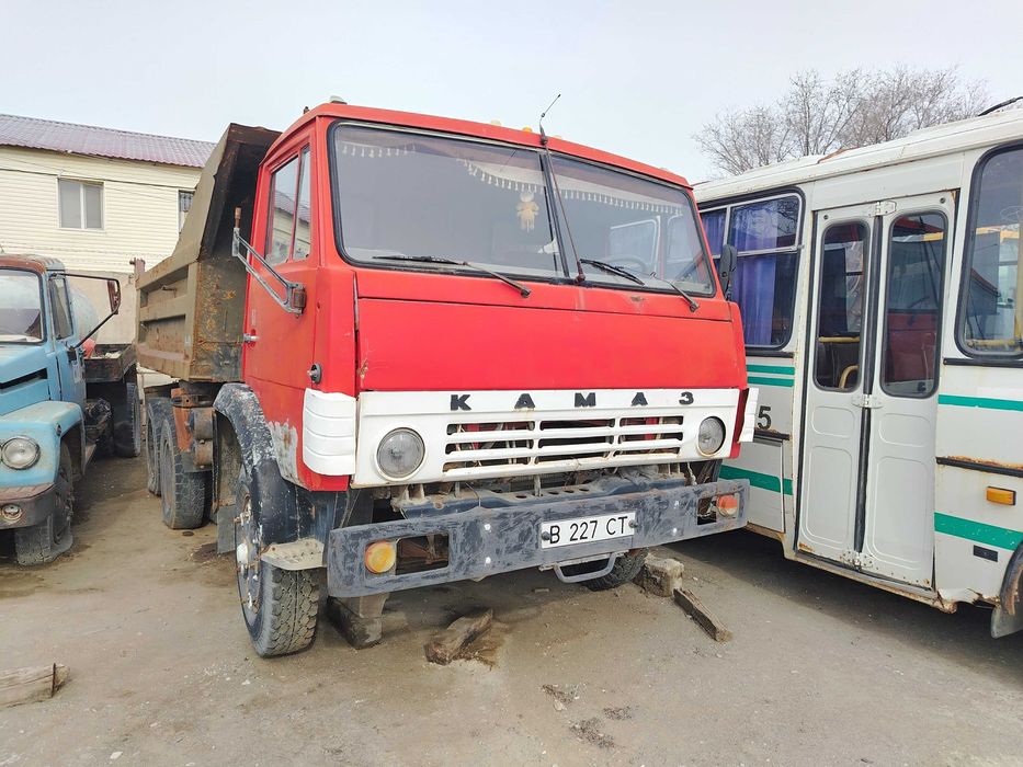 автосамосвал КАМАЗ